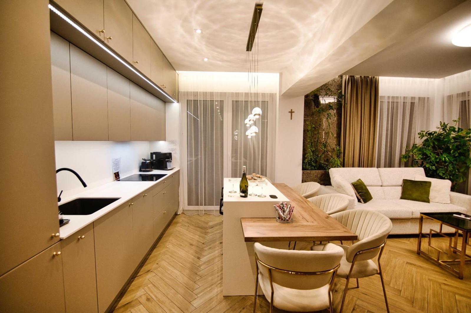 Apartament "Zlote Lwy 18" Apartment Zator Exterior photo